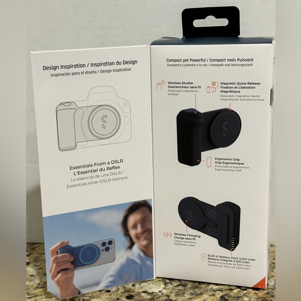 SnapGrip Magnetic Camera Grip - Black - Picture 3 of 6
